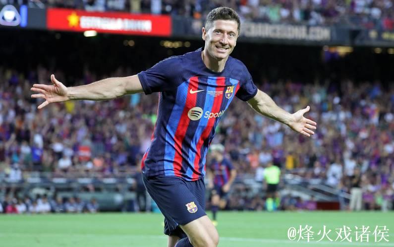 击败奥萨苏纳后,巴萨球员们放松身心观看板式网球赛 击败奥萨苏纳后,巴萨球员们放松身心观看板式网球赛